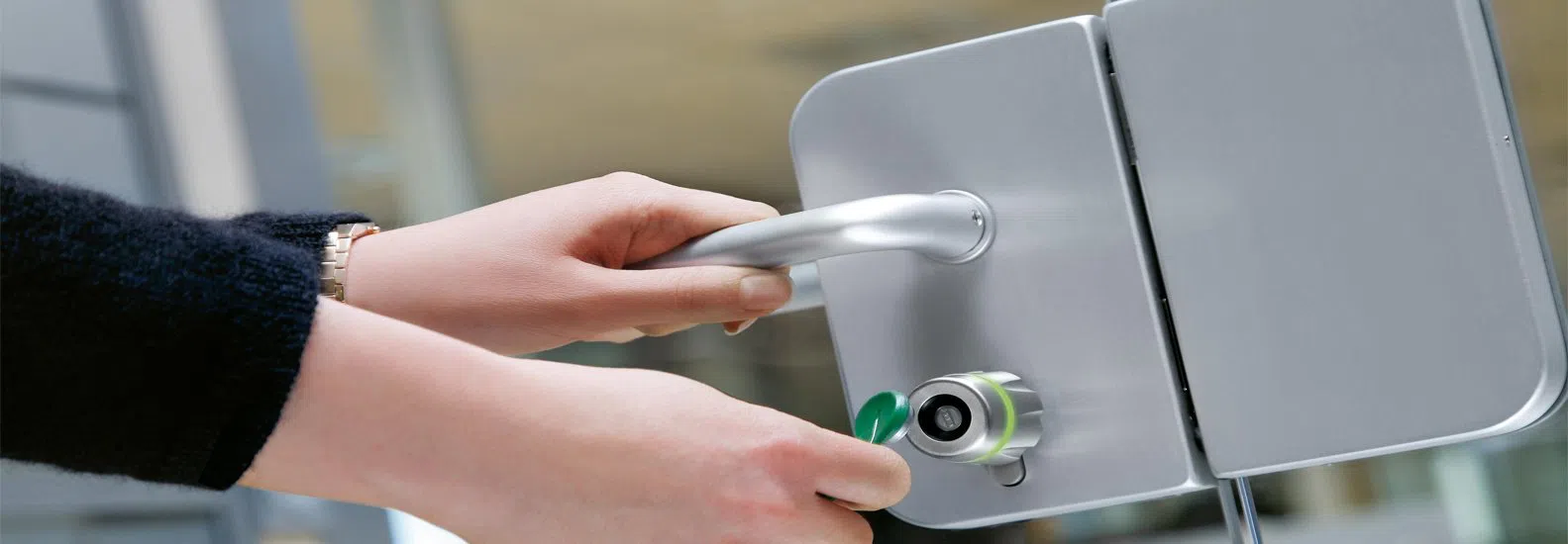 Master Locksmith Store Oak Park, IL 708-297-9139 - push-bars